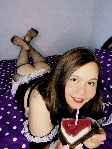 Bella Asian BBW FREE exclusive model photo