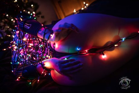 Courtney Glitch model nude galleries