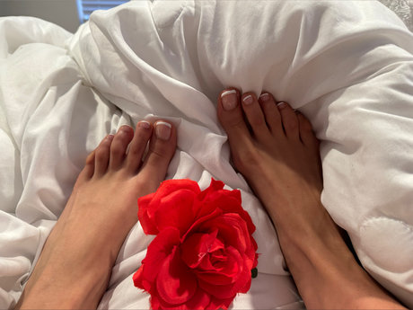 wet pussy onlyfans adult pictures