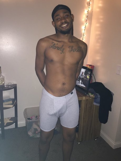 Captain hook model sexy photo