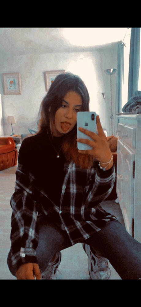 Annaheeer sexy star picture