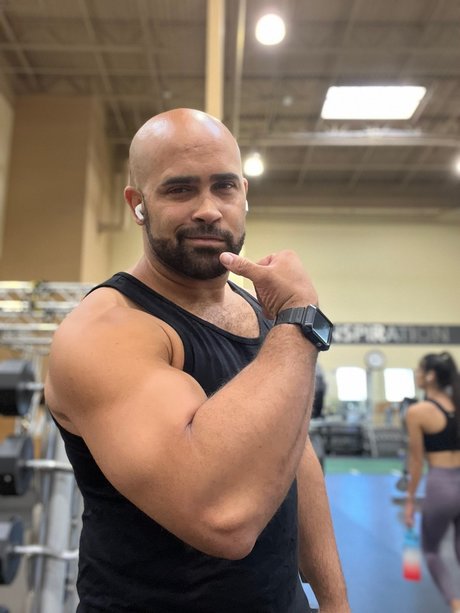 Thicc Nerd Jock model nude images