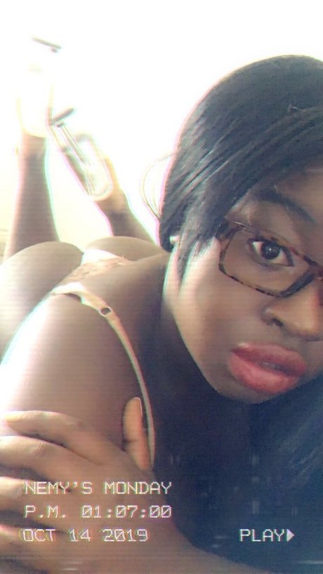 Nemy Vendetta hd pornstar photos