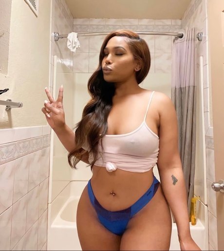 TS Nellie beautiful actress image