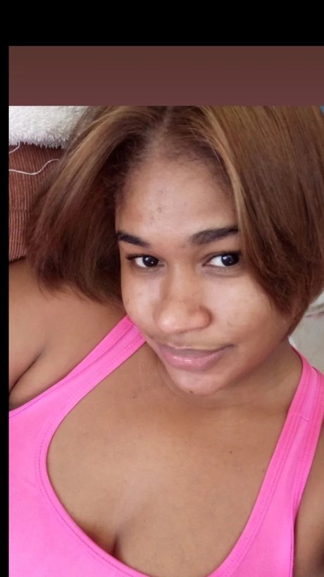 Ruth Esther naked star photos