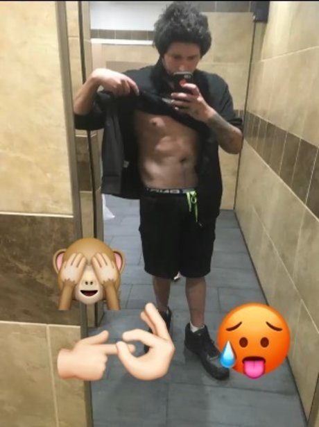 Jobforalampshade model nude images