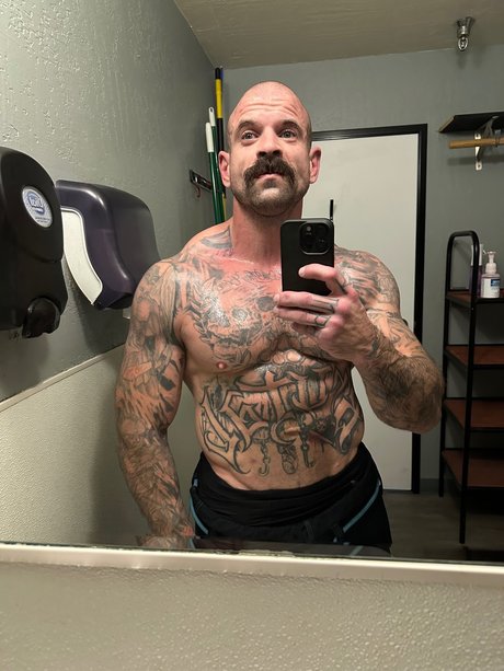 Joe D free pornstar picture