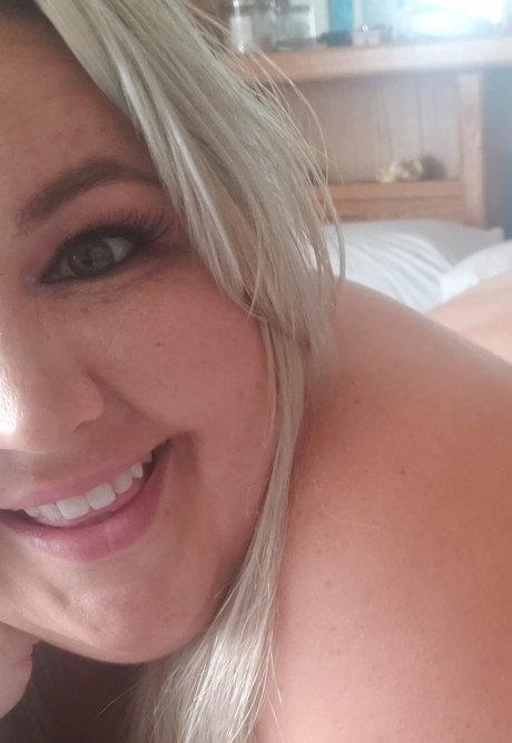 Nicole Gallo model pretty pics