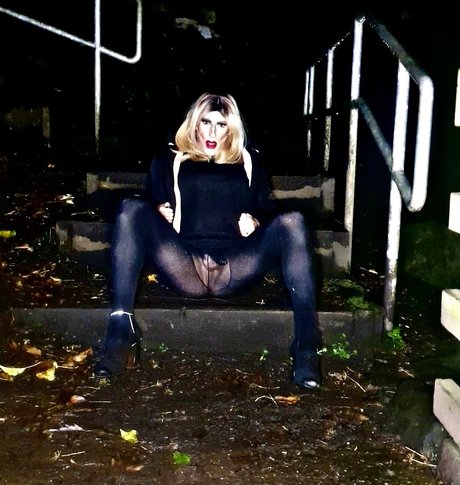 Nichola bimbo sex pornstar pictures