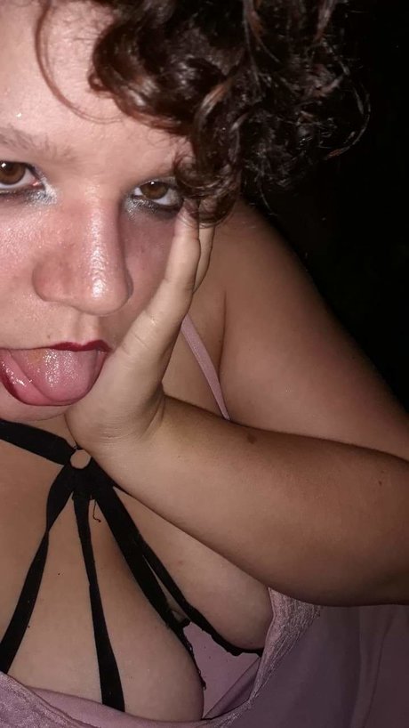 Neveenya nudes star picture