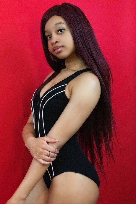 NevaehRiice pornstar art photo