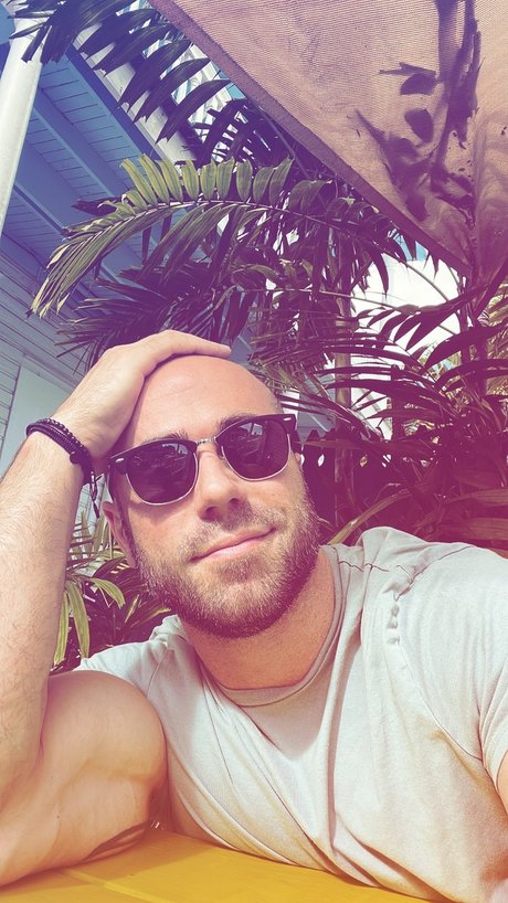 Danny Steele FREE naked model gallery