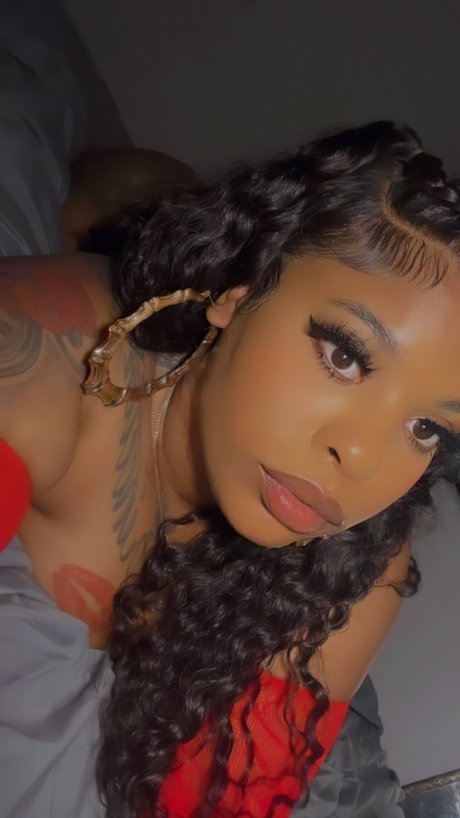 Cubaan Negritaa model pretty image