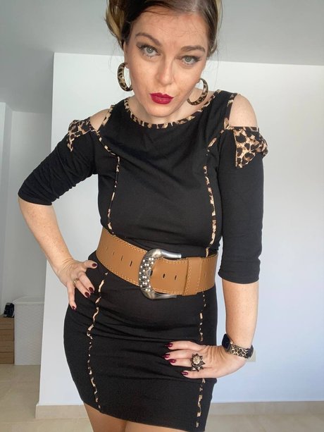 Julina Bauer model beautiful galleries