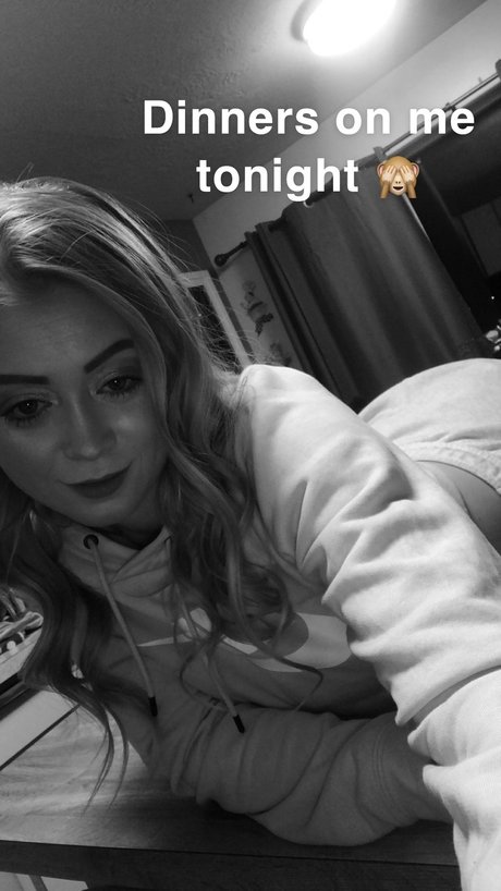 Paris blonde free actress pic