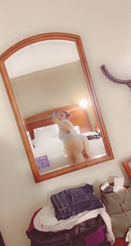 Nikki Kinney erotic actress picture