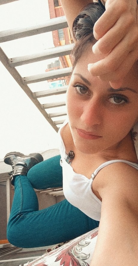 M nica Cadena exclusive model pic