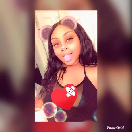 Hazel eyed beauty_ nude actress image