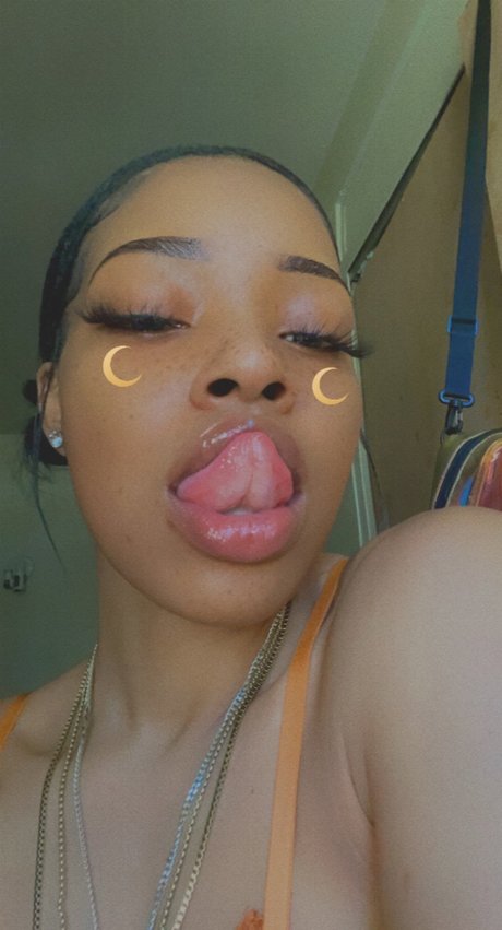 Nikeya best model picture