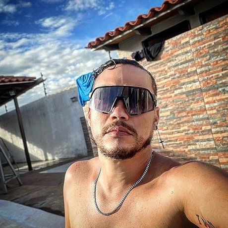 Juan Enrique Salazar perfect actress picture