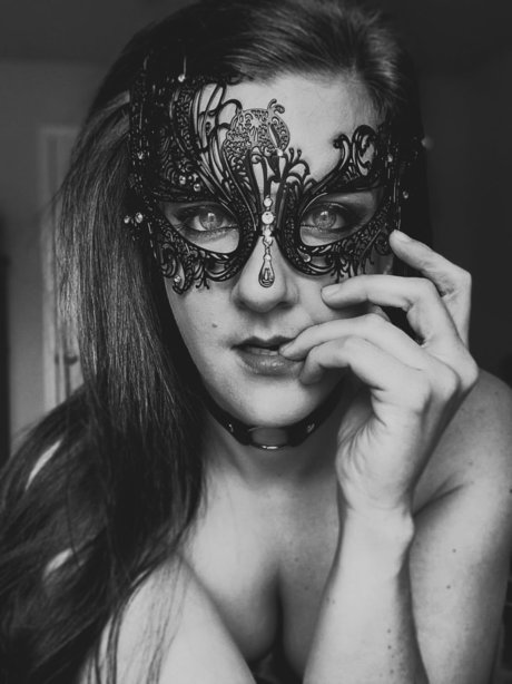 Turtle Girl nudes pornstar photos