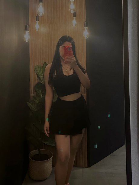 Niza Salvador pornstar pretty image