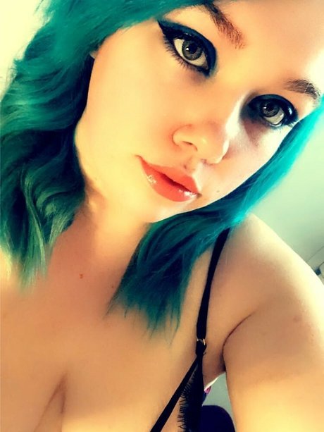 Alyxx Summers nice pornstar archive