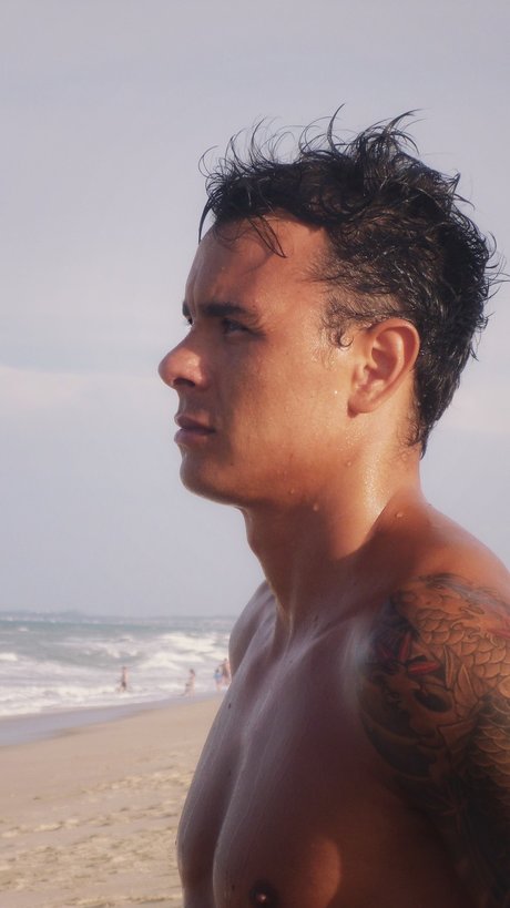 DeMiaN nude actress images