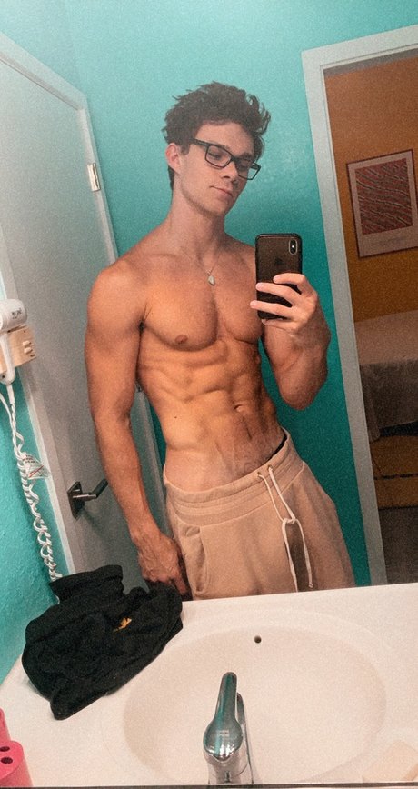 AltPlayboy nude star photo