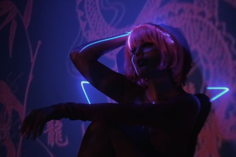 Nita Mos model perfect picture