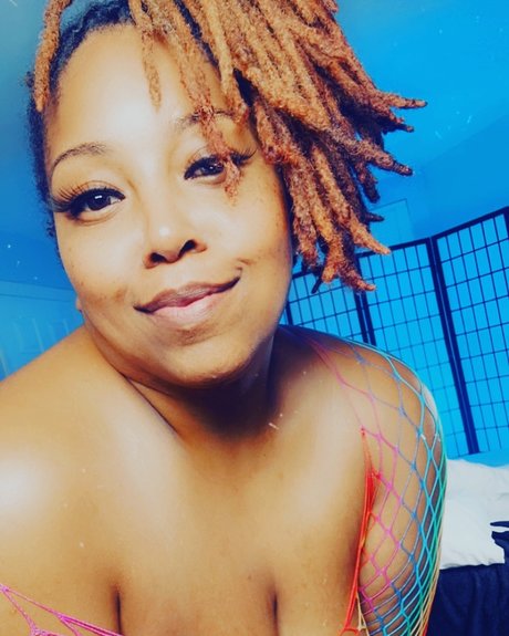 Nisha Swallowz nice star galleries