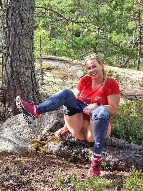 Ninnudez pornographic actress img