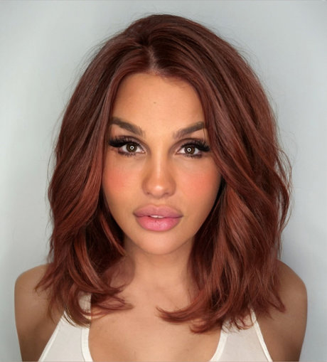 Nina Rabbit hot star img