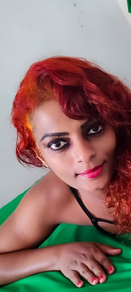 _Nilmini Official Sheron_ pretty star picture