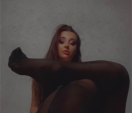 Nikykikka beautiful pornstar photos