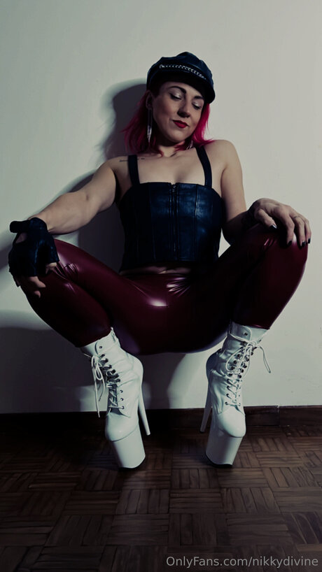 Nikky Divine beautiful pornstar picture