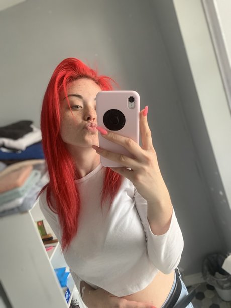 Cum Queen Carlii_ top star image