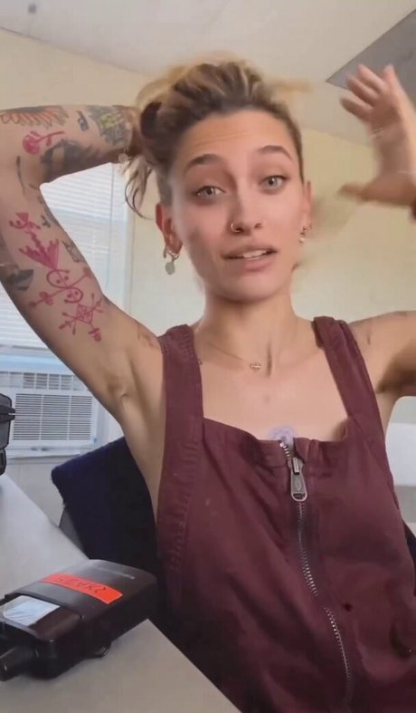Paris Jackson nudes actress pics