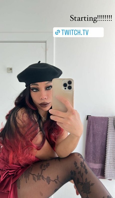 Kiera Please nude actress galleries