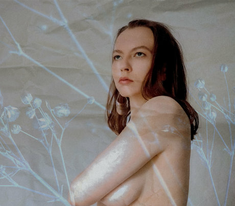 sisuuz naked actress image