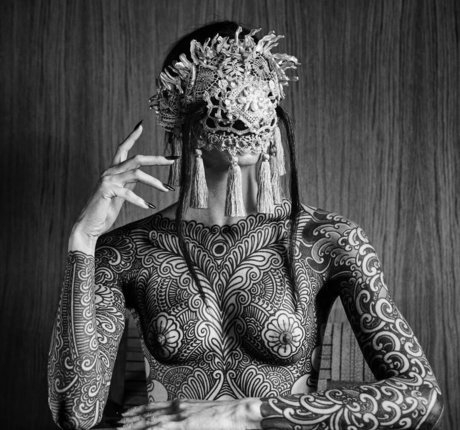 Noemie Doragon free model image