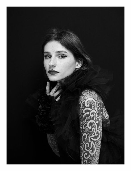 Noemie Doragon perfect model pics