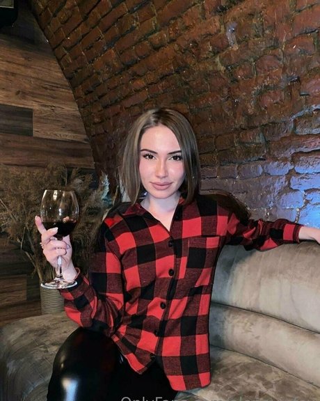 blonde petite onlyfans hot gallery