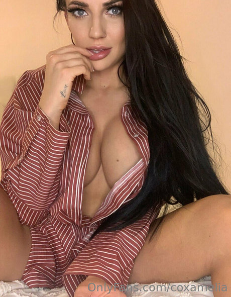 coxamelia naked pornstar photos