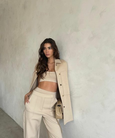 Cindy Mello model adult pics