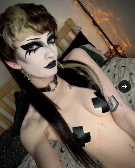 Pikupoyo top actress pic