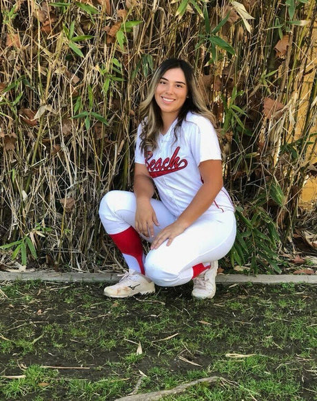 Alissa Cienfuegos art star galleries