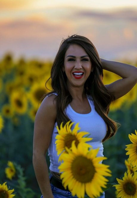 Lauren Boebert nude model pic