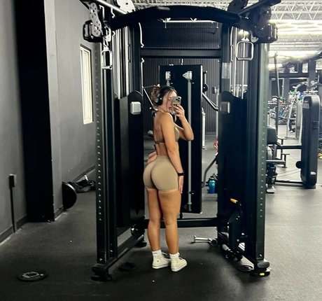 Makayla Mcquoid adult model archive