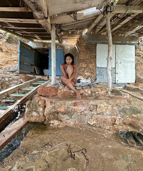 Nia Correia OT pornstar erotic gallery